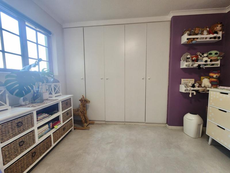 4 Bedroom Property for Sale in Die Wingerd Western Cape